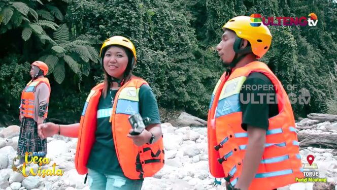 
					Wisata Arung Jeram Desa Torue