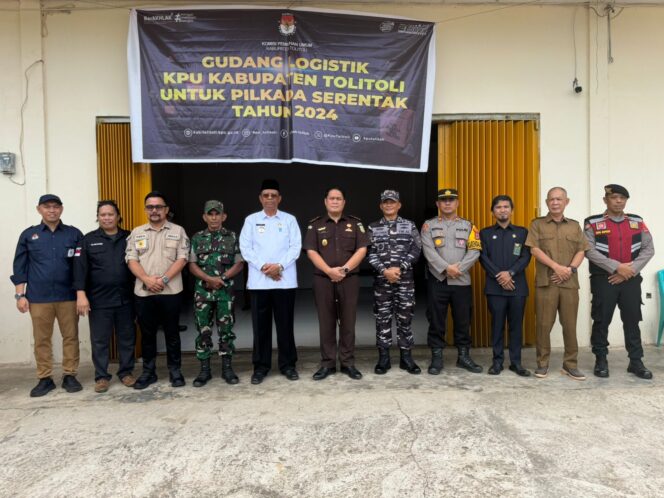
					PASTIKAN KETERSEDIAAN LOGISTIK, PJS. BUPATI TOLITOLI LAKUKAN KUNJUNGAN KE GUDANG LOGISTIK KPU TOLITOLI