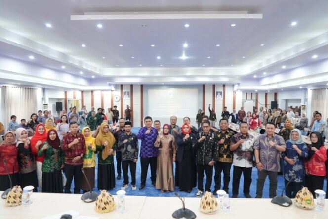 
					Pemprov Sulteng Tegaskan Komitmen Keterbukaan Informasi Publik Lewat Monev KIP 2025